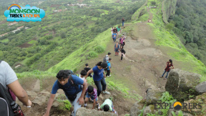 Lohgad Vinchu Kata Machi